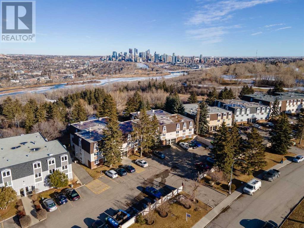 Single Family House for Sale in   Cedar Crescent SW Spruce Cliff Calgary 