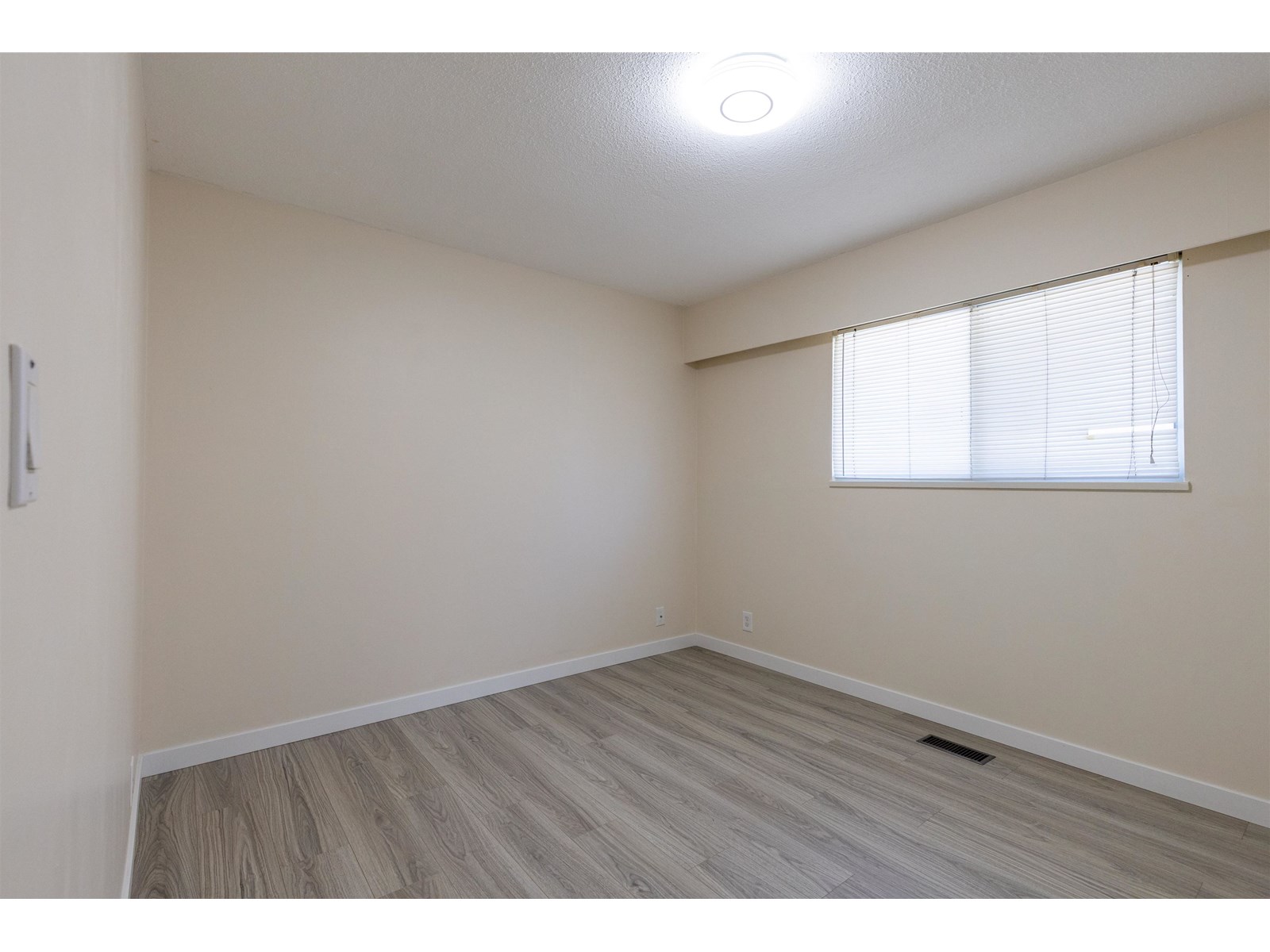 Photo 10 of 11250 Kendale View, Delta BC