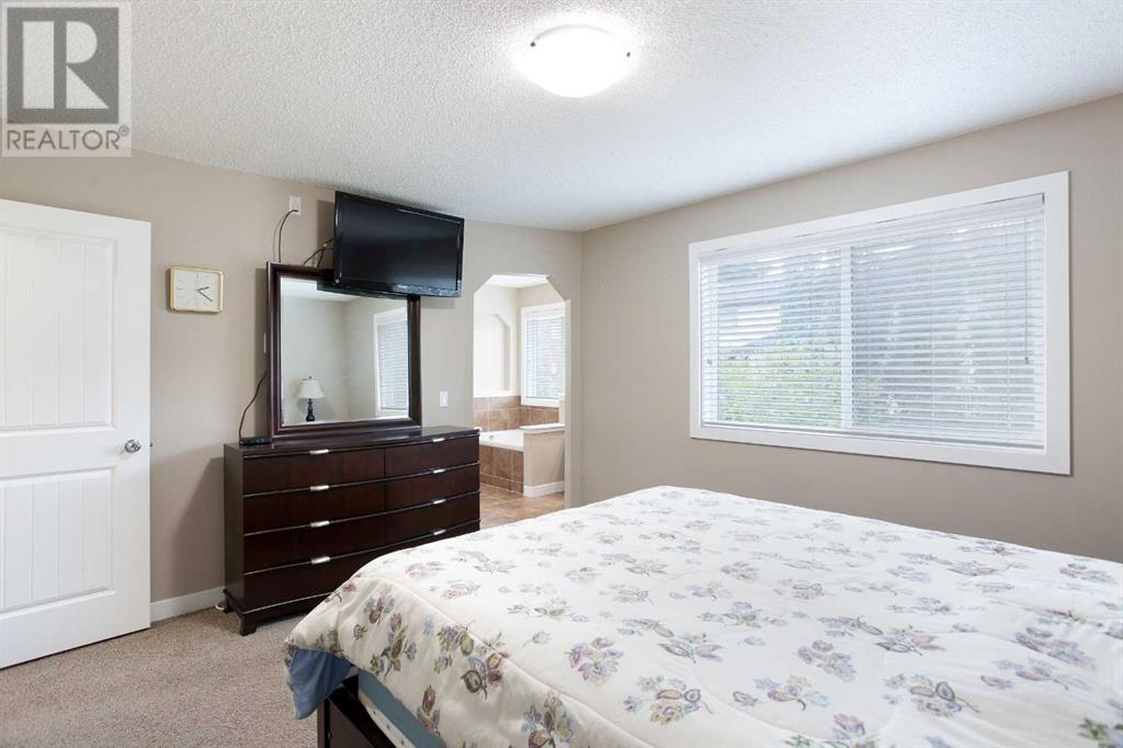 Single Family House for Sale in  Silverado Saddle Heights SW Silverado Calgary 