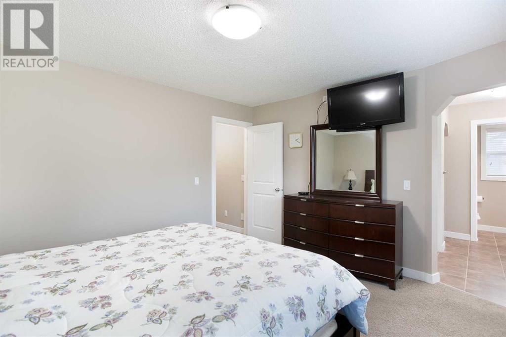 Single Family House for Sale in  Silverado Saddle Heights SW Silverado Calgary 
