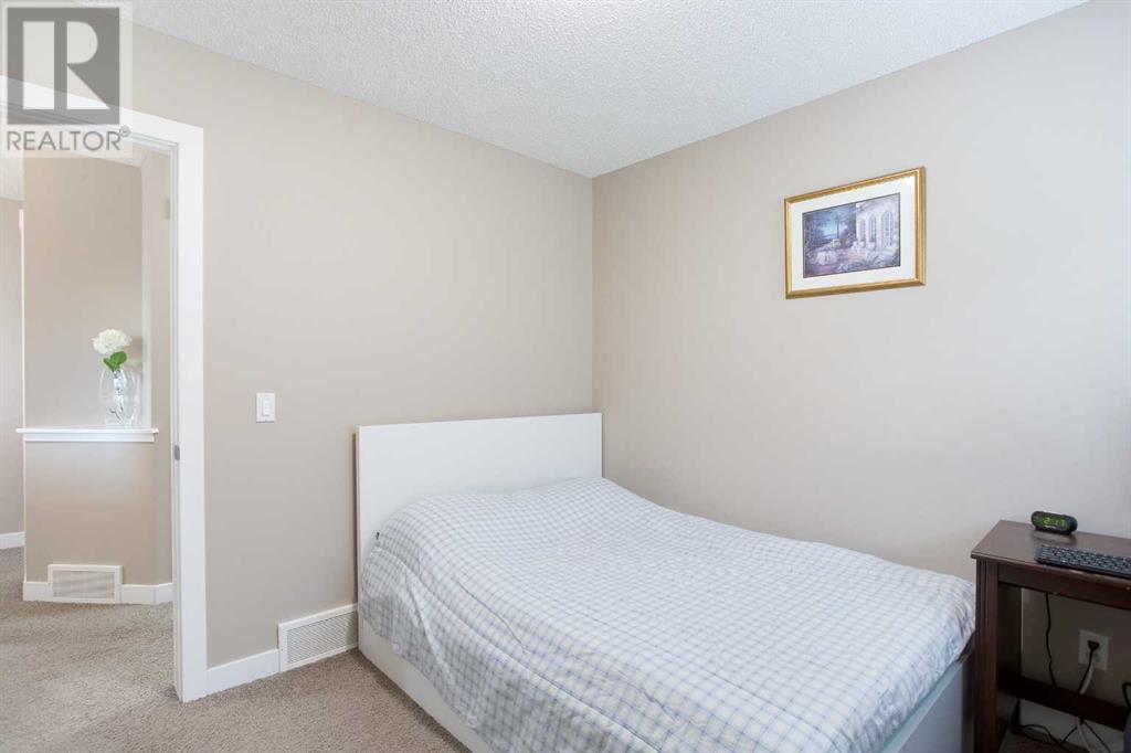 Single Family House for Sale in  Silverado Saddle Heights SW Silverado Calgary 