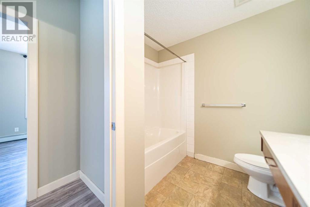 Single Family House for Sale in   Country Village Circle NE Country Hills Village Calgary 