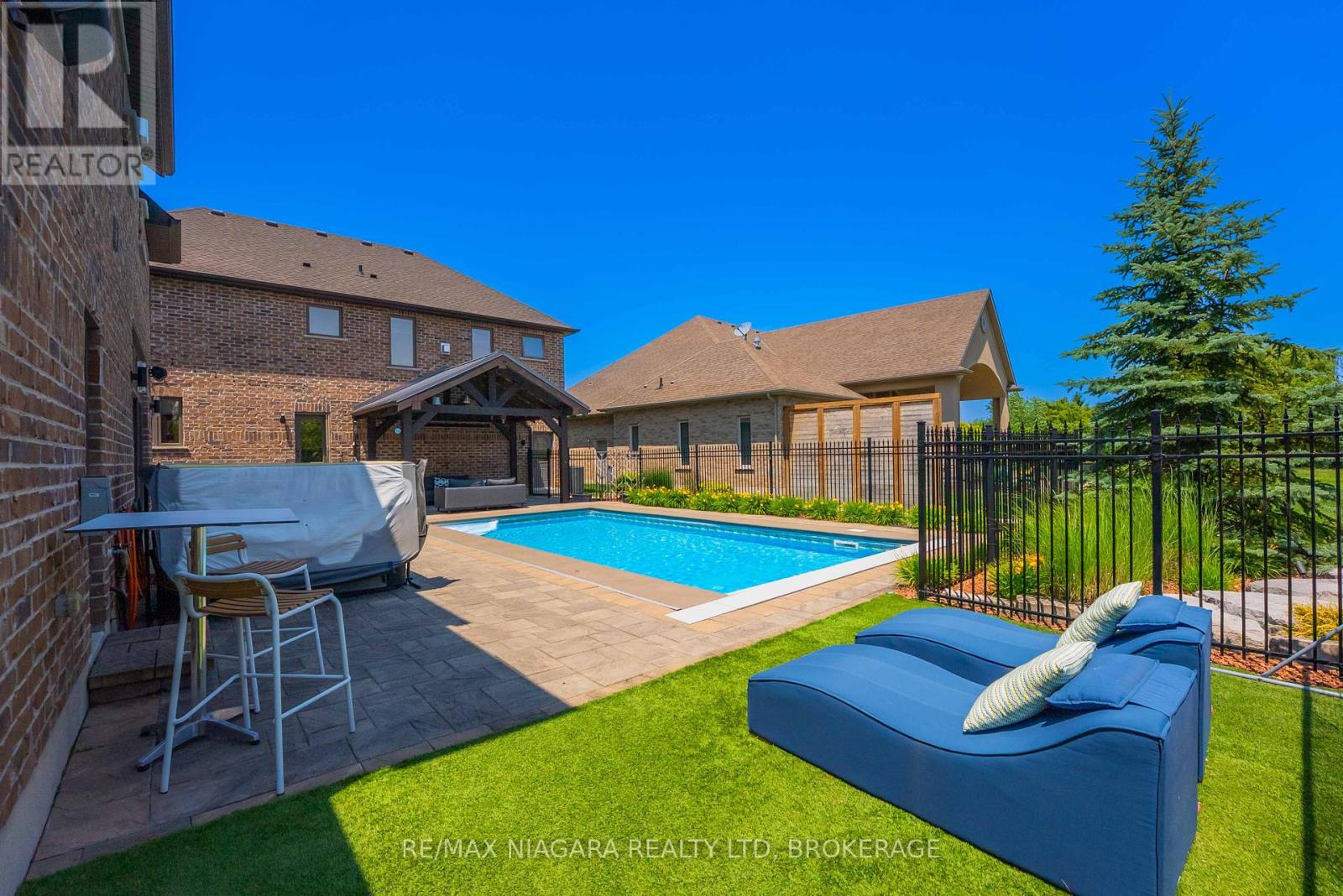 Photo 37 of 50 Sandalwood Crescent, Niagaraonthelake ON
