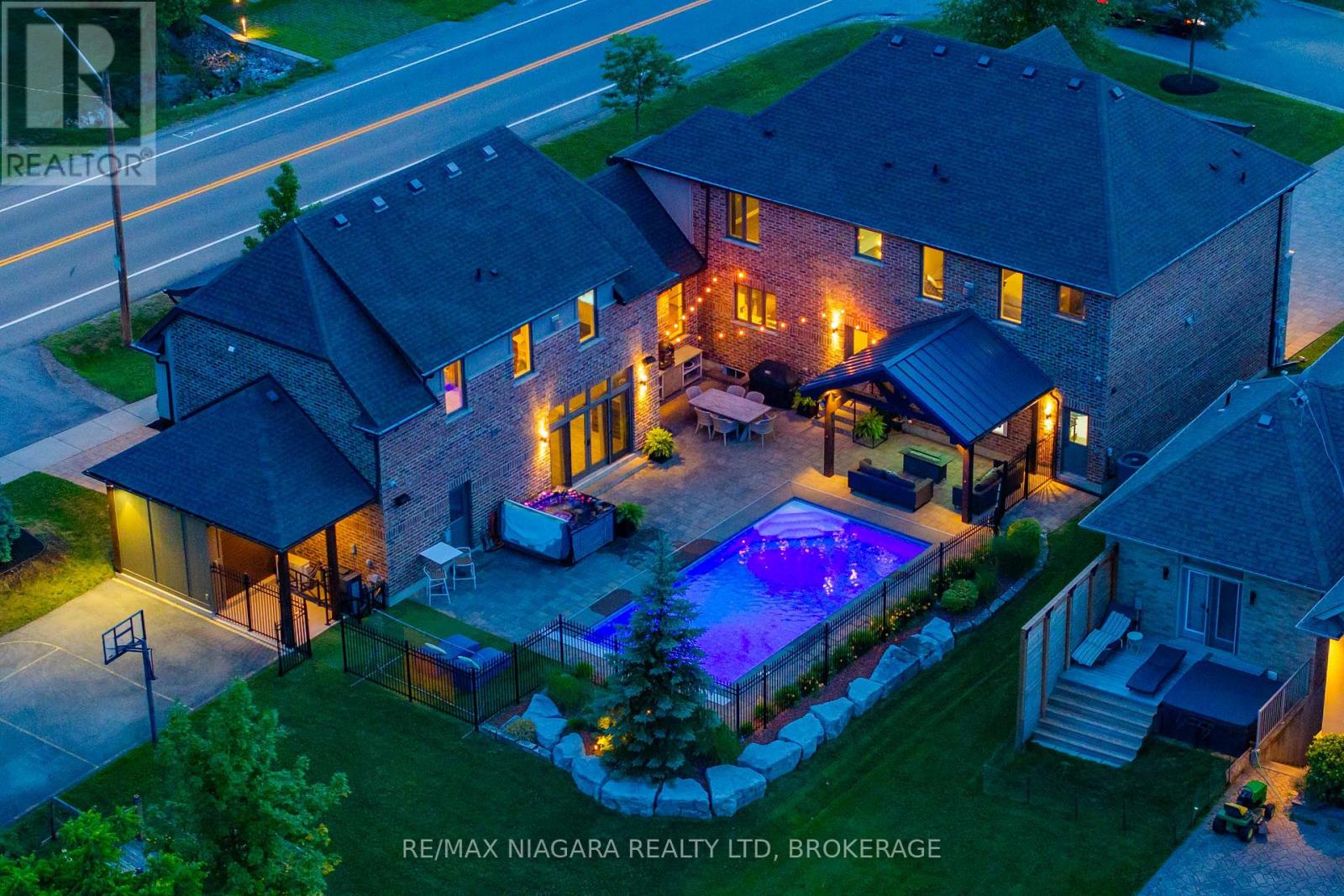 Photo 42 of 50 Sandalwood Crescent, Niagaraonthelake ON