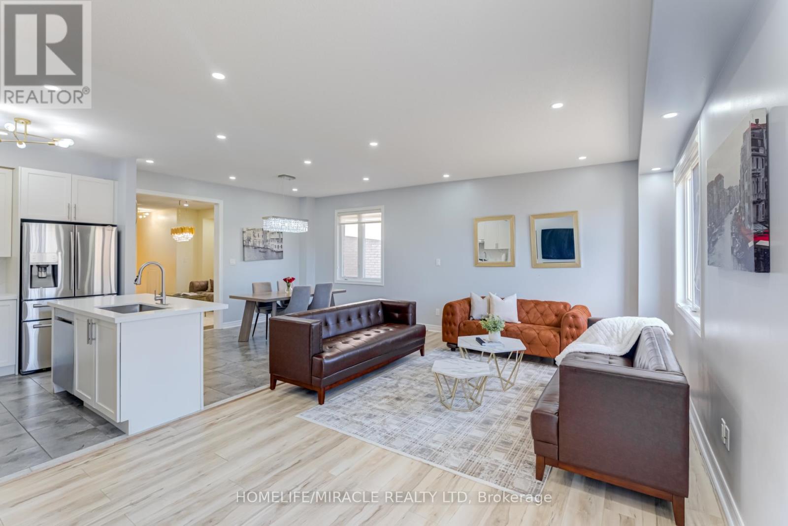 Photo 11 of 57 Sutcliffe Way, New Tecumseth ON