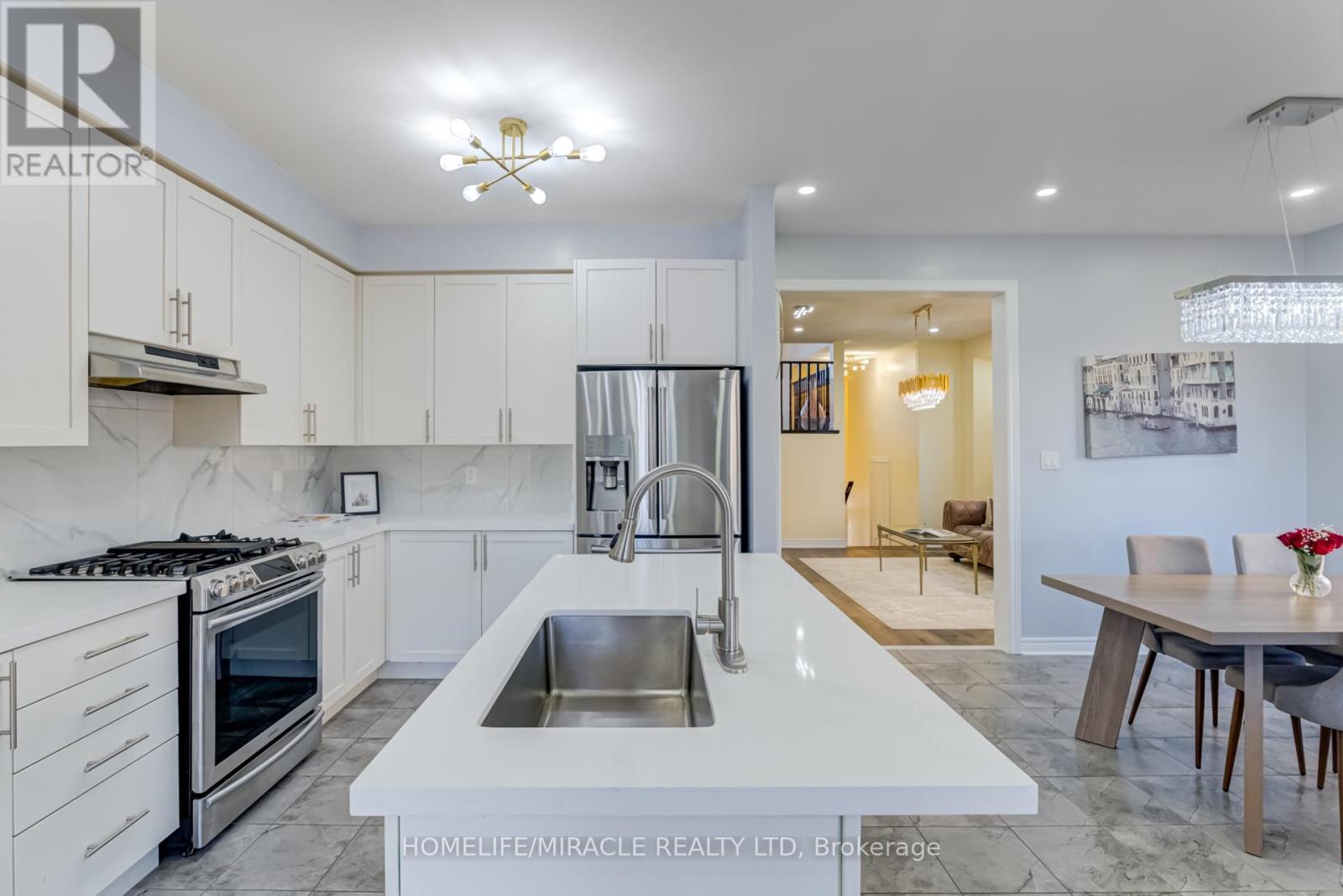 Photo 43 of 57 Sutcliffe Way, New Tecumseth ON