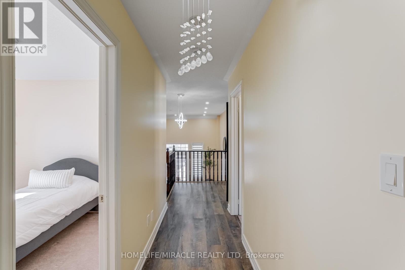 Photo 30 of 57 Sutcliffe Way, New Tecumseth ON
