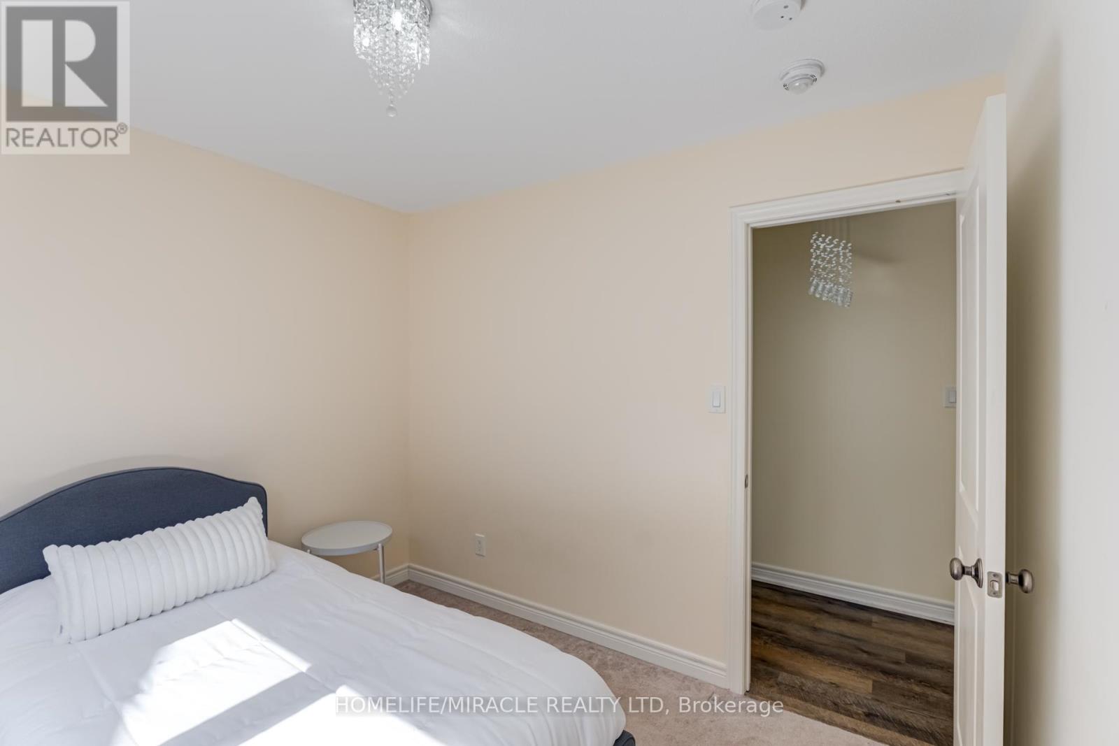 Photo 29 of 57 Sutcliffe Way, New Tecumseth ON