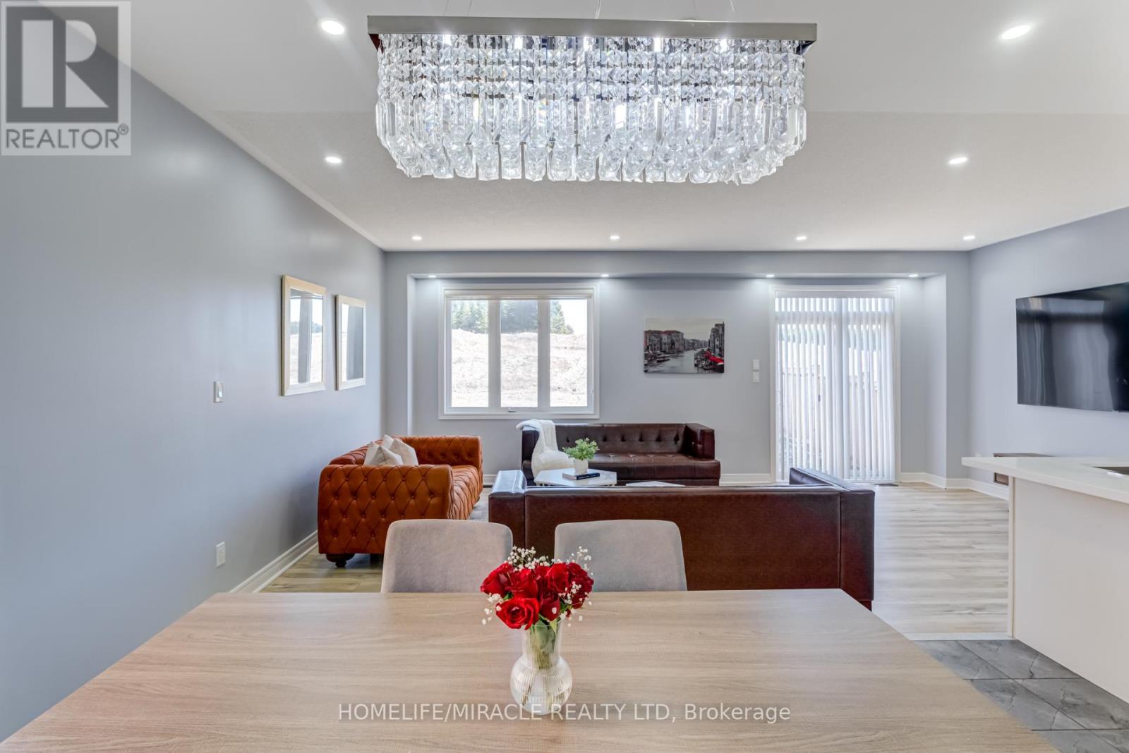 Photo 14 of 57 Sutcliffe Way, New Tecumseth ON