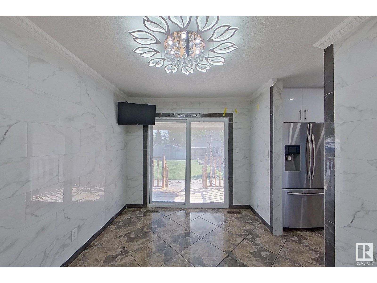 Photo 33 of 16729 109 A St Nw, Edmonton AB