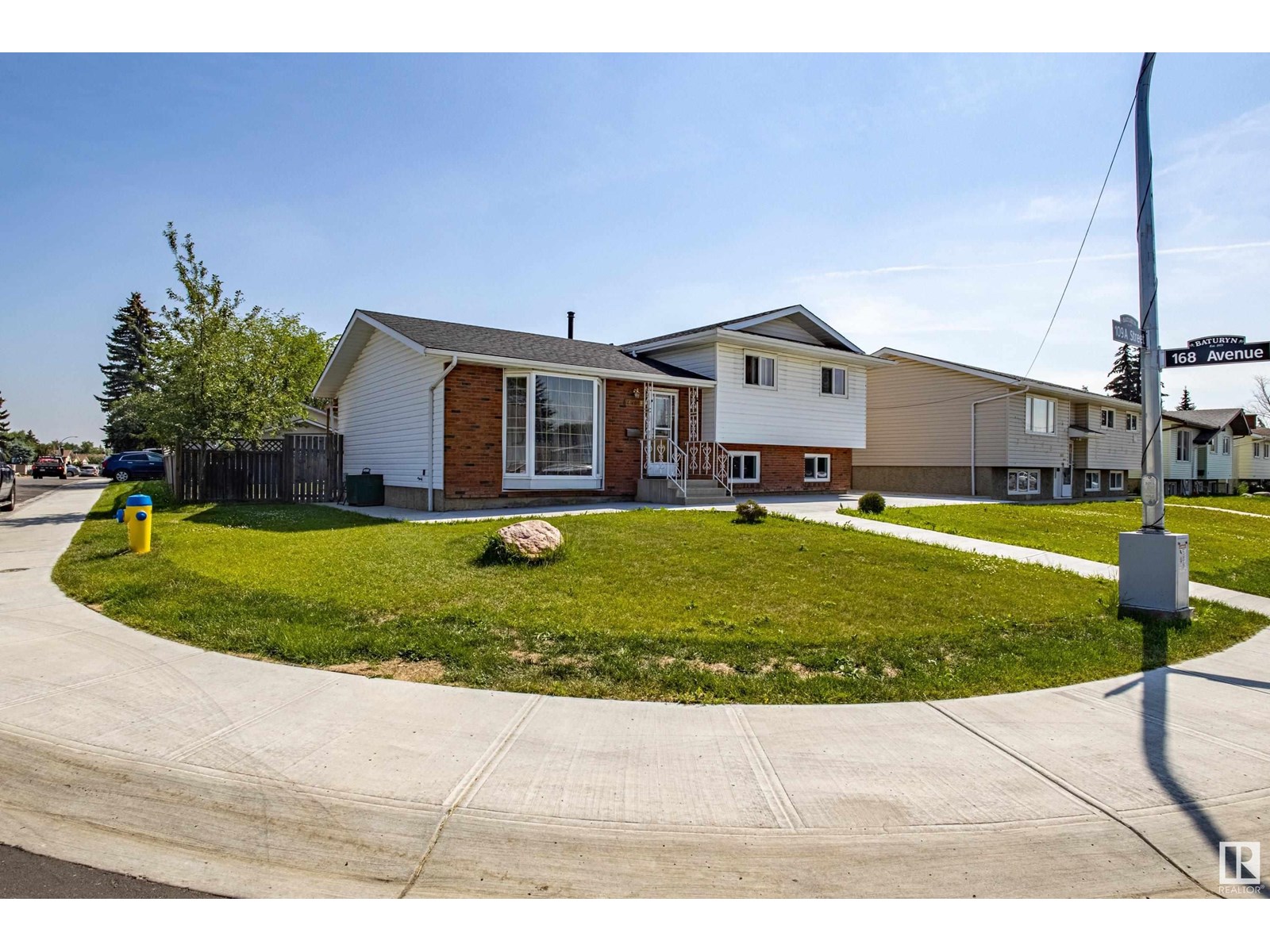 Photo 25 of 16729 109 A St Nw, Edmonton AB