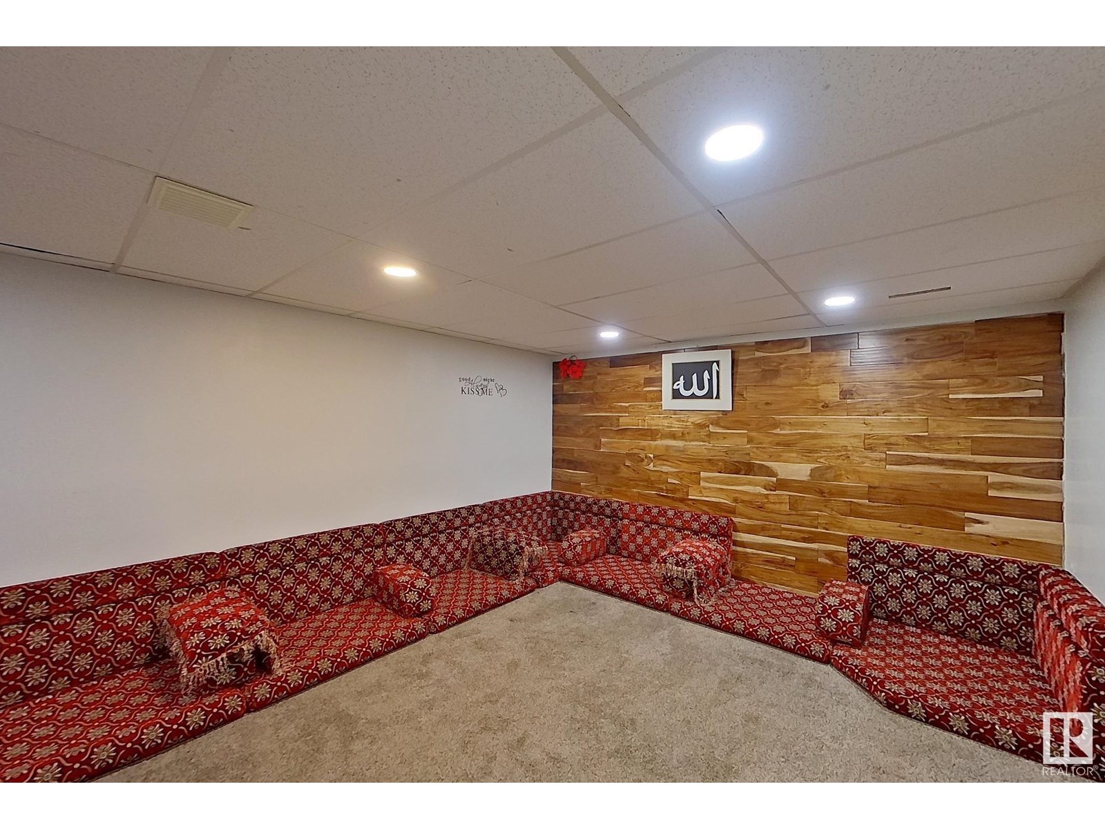 Photo 7 of 16729 109 A St Nw, Edmonton AB