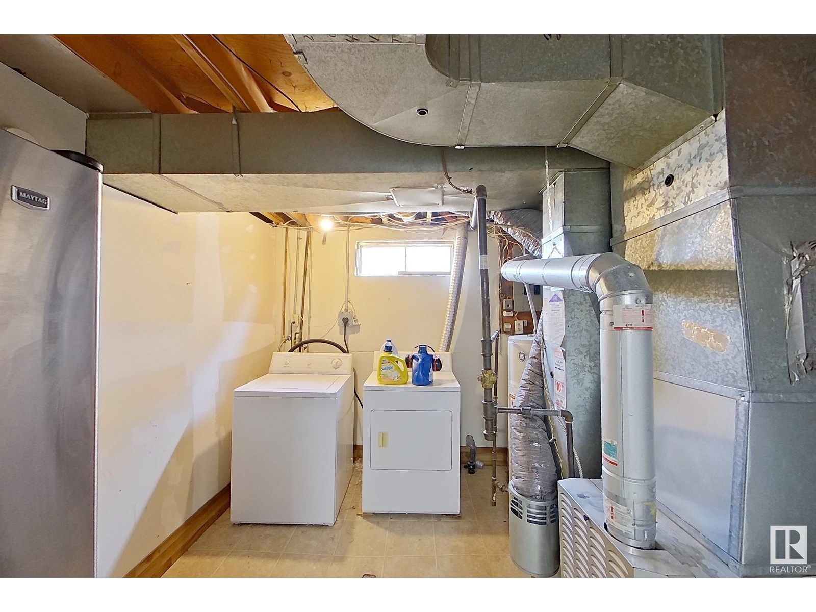 Photo 32 of 16729 109 A St Nw, Edmonton AB