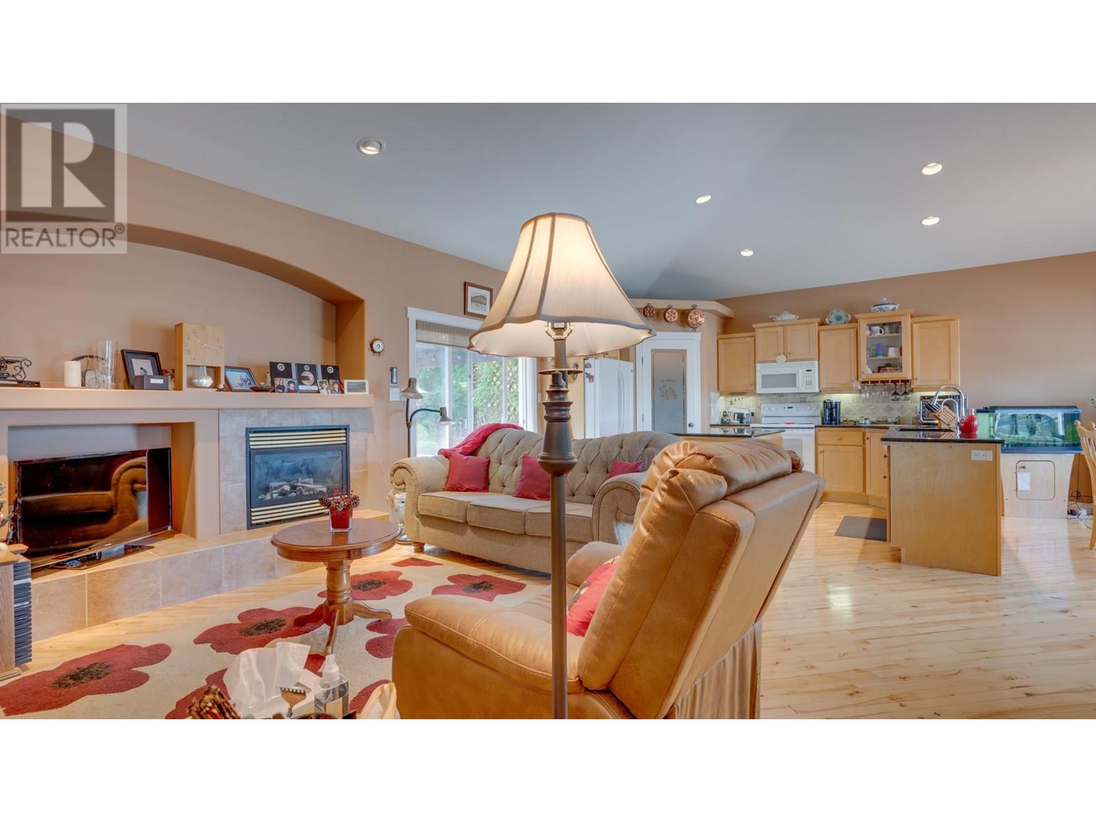 Photo 18 of 667 Mt York Drive, Coldstream BC