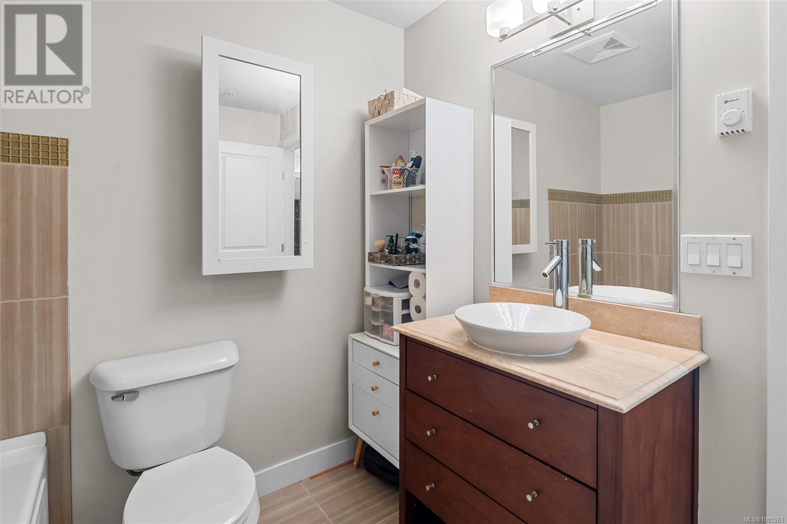 Photo 2 of 108 608 Fairway Ave, Langford BC