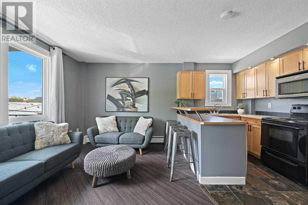 Single Family House for Sale in    Street SW Bankview Calgary 