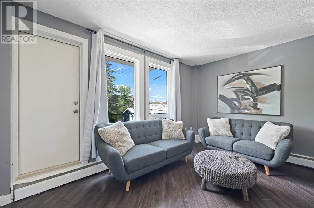Single Family House for Sale in    Street SW Bankview Calgary 