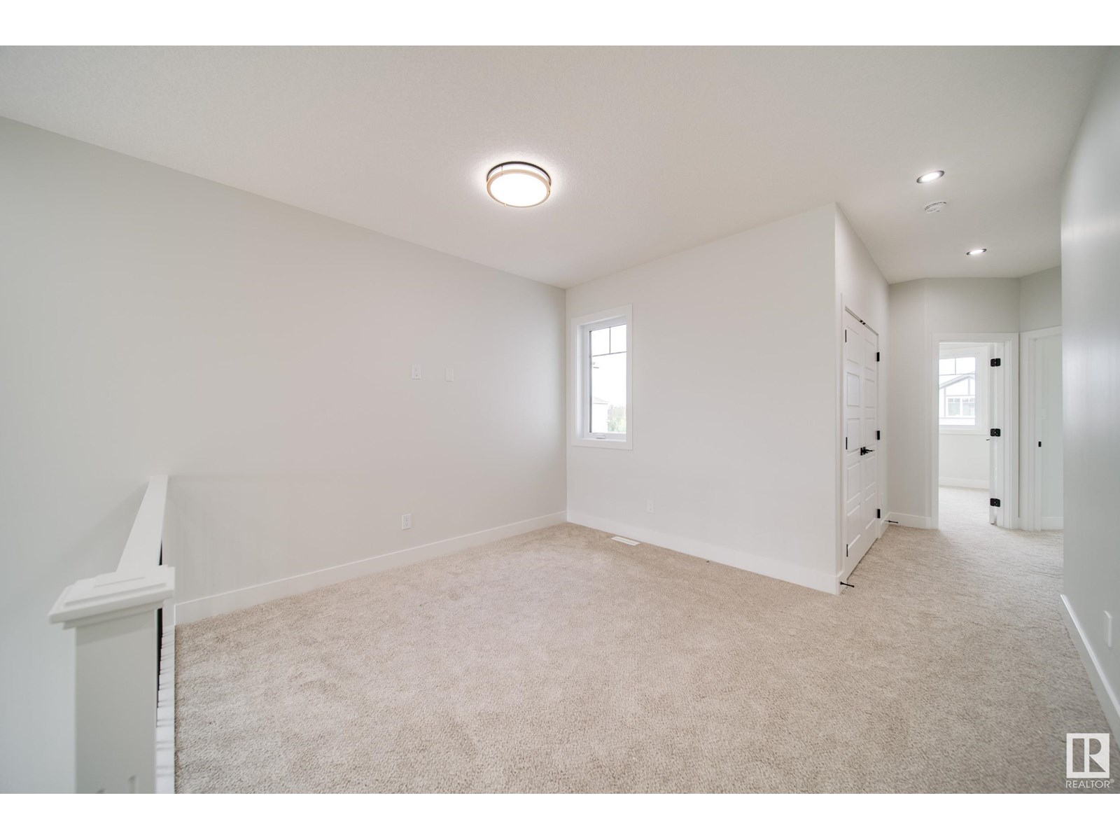 Photo 20 of 8743 183 Av Nw, Edmonton AB
