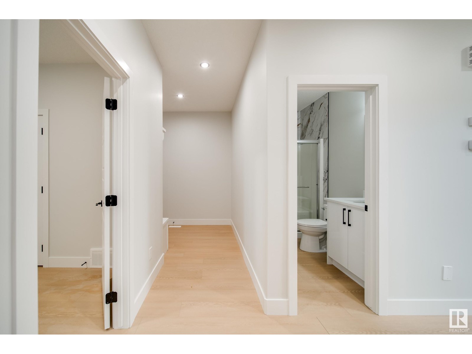 Photo 3 of 8743 183 Av Nw, Edmonton AB