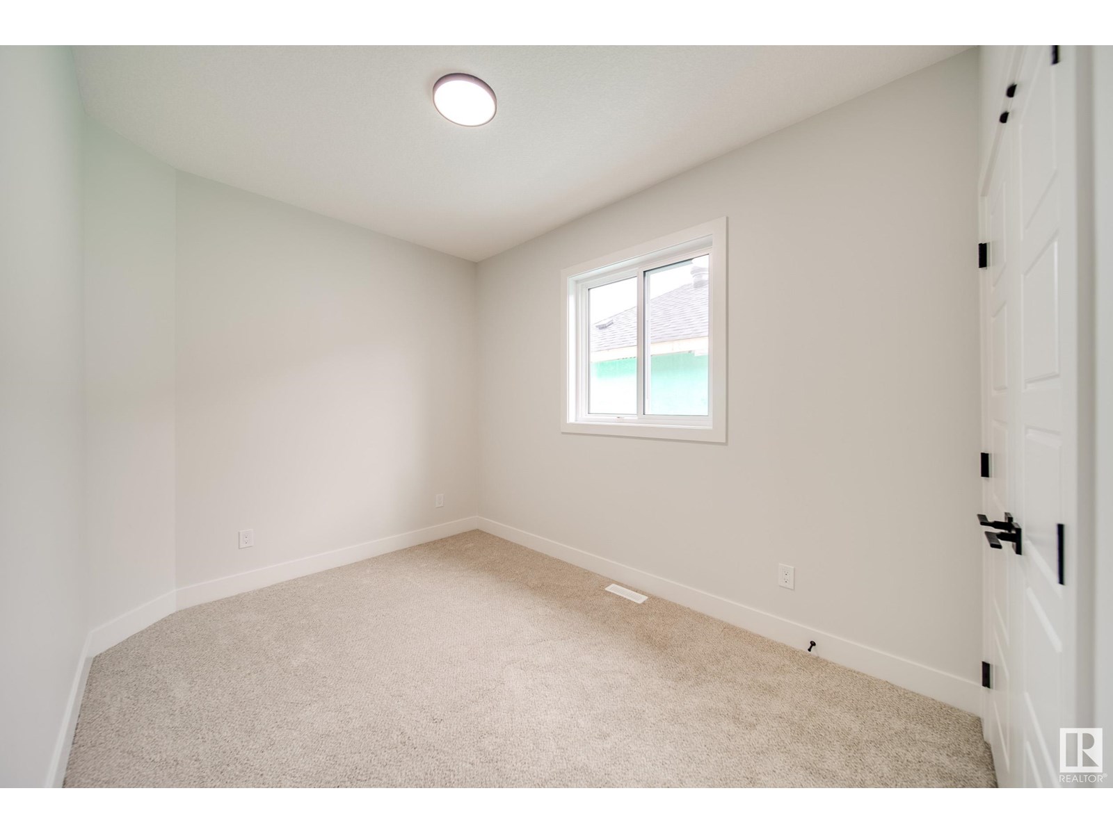 Photo 30 of 8743 183 Av Nw, Edmonton AB