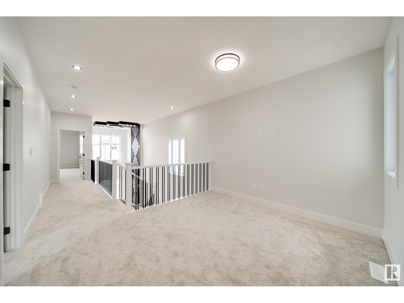 Photo 21 of 8743 183 Av Nw, Edmonton AB