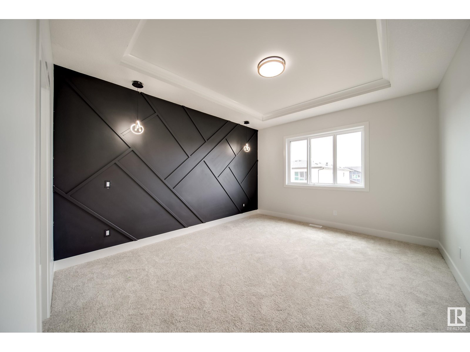 Photo 25 of 8743 183 Av Nw, Edmonton AB