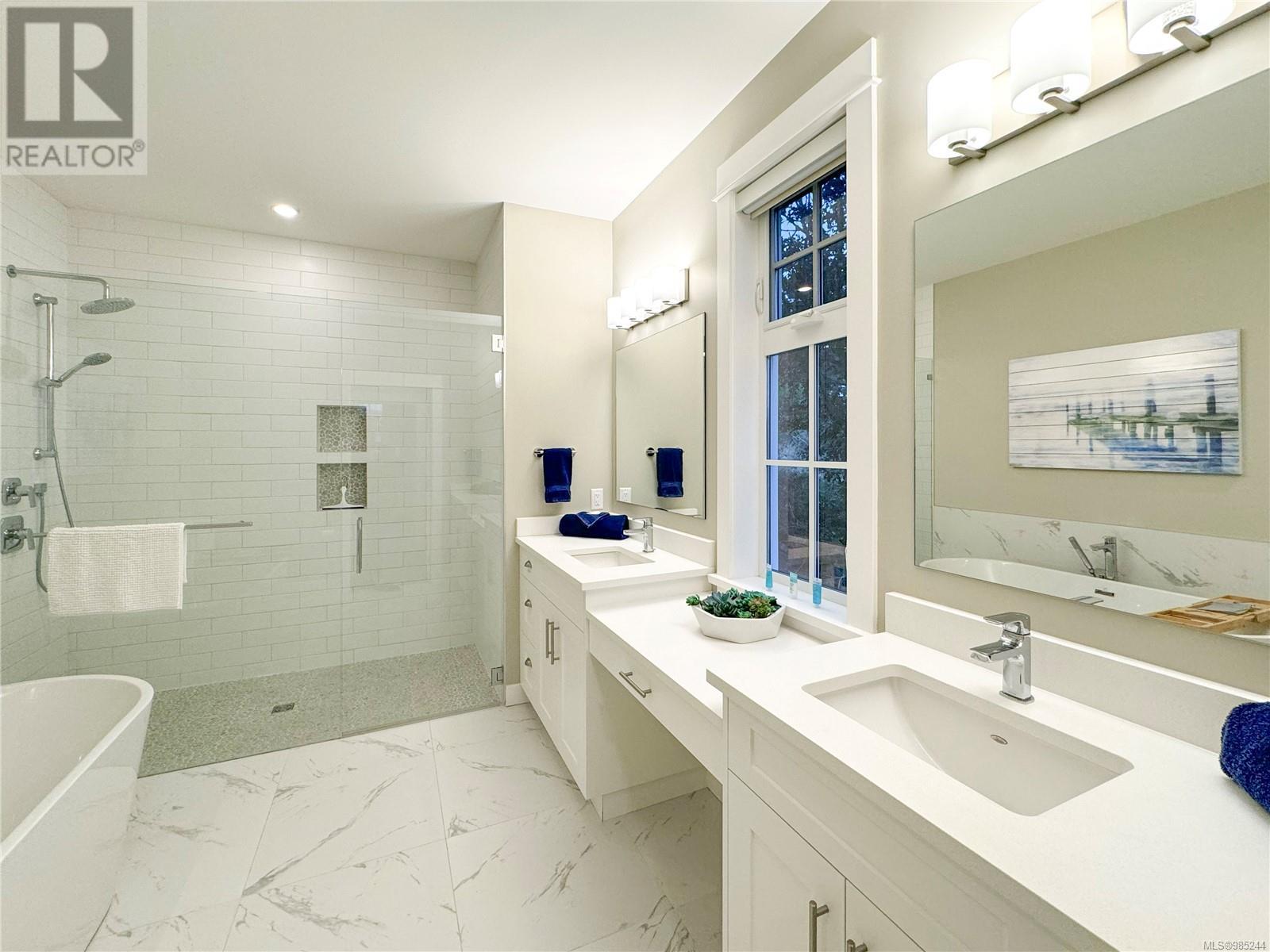 812 Sunset Point, Sooke