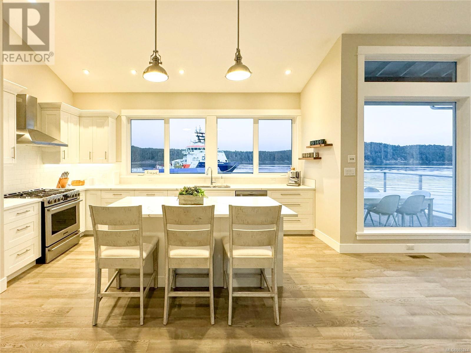  812 Sunset Point, Sooke