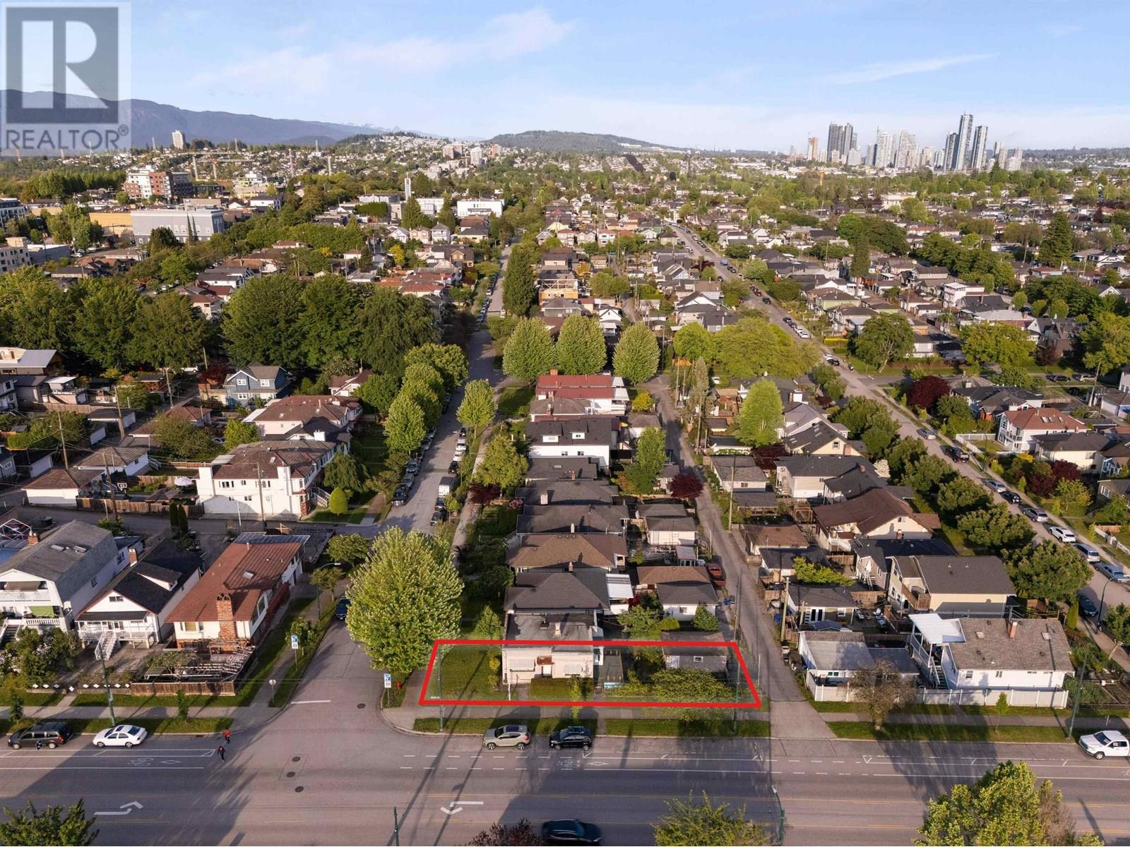 Photo 27 of 622 Nanaimo Street, Vancouver BC
