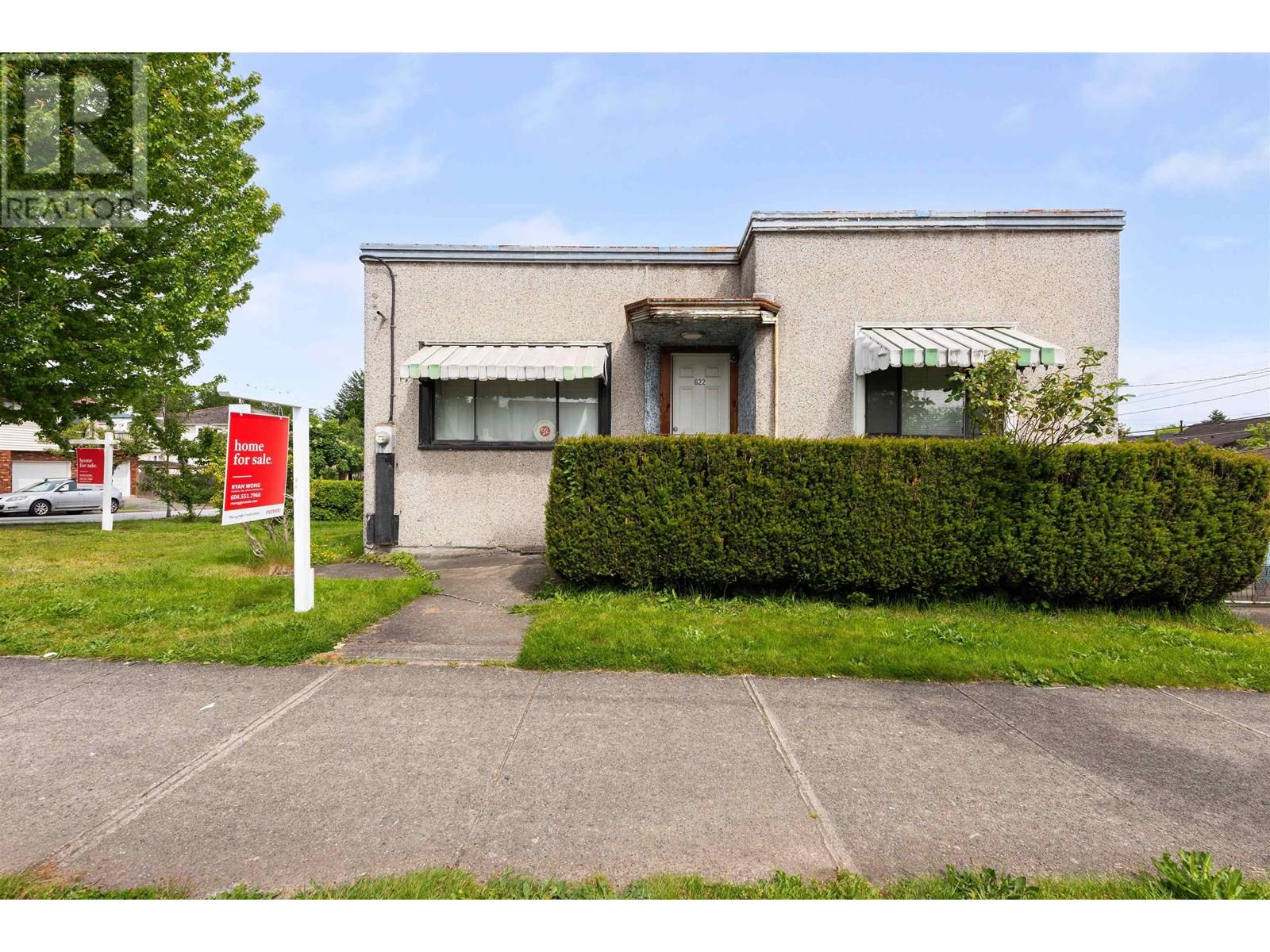 Photo 26 of 622 Nanaimo Street, Vancouver BC
