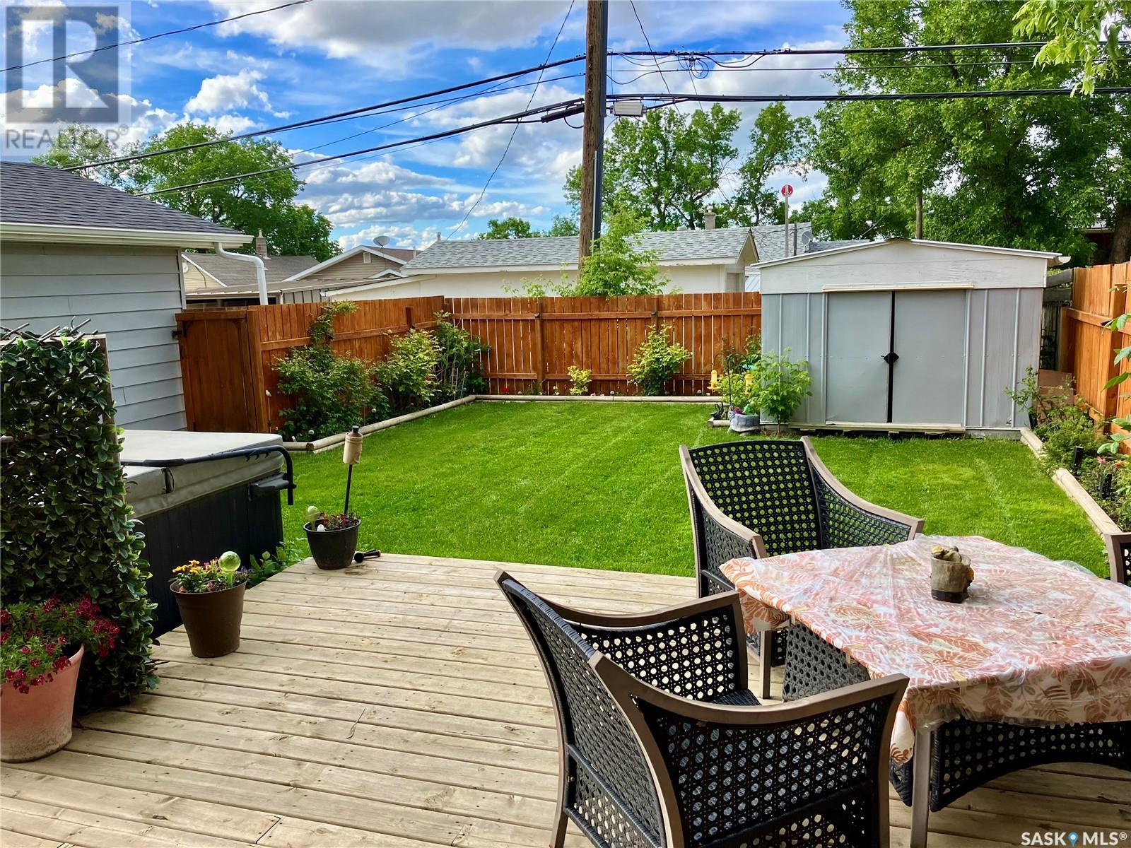 Photo 32 of 215 4th Avenue E, Assiniboia SK