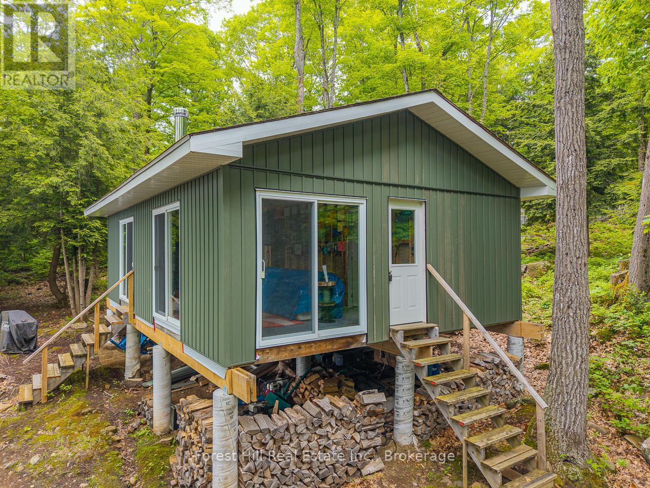 Photo 12 of 60 Hawksview Lane, Seguin ON