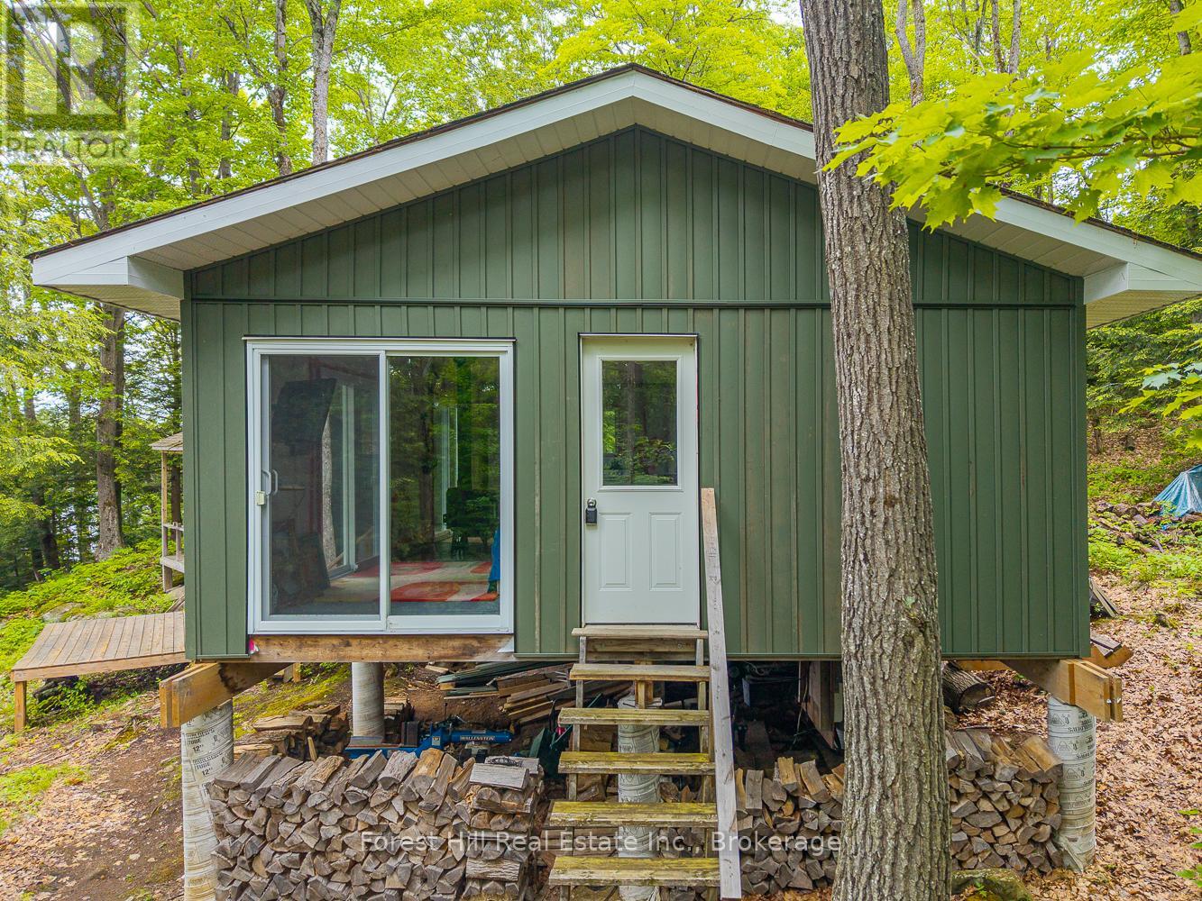 Photo 11 of 60 Hawksview Lane, Seguin ON
