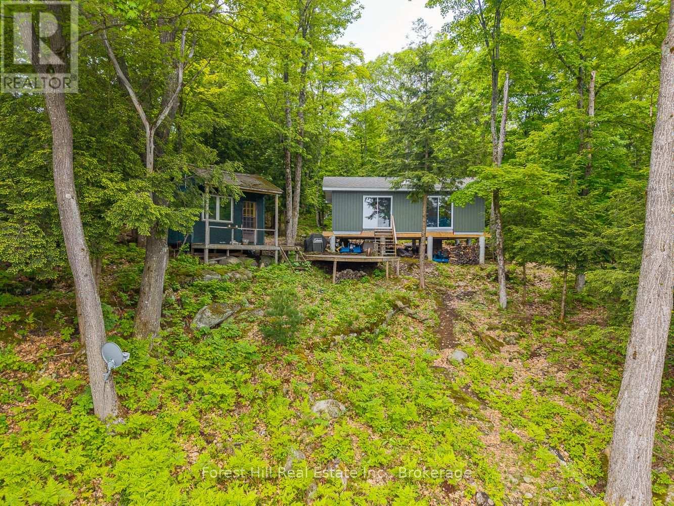 Photo 6 of 60 Hawksview Lane, Seguin ON
