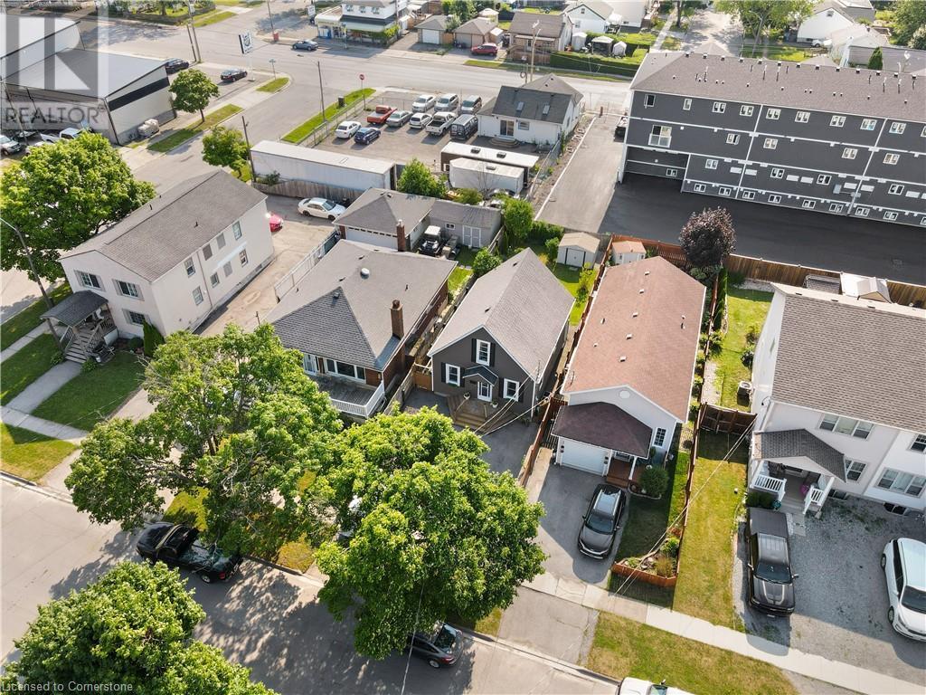Photo 3 of 36 Afton Avenue, Welland ON