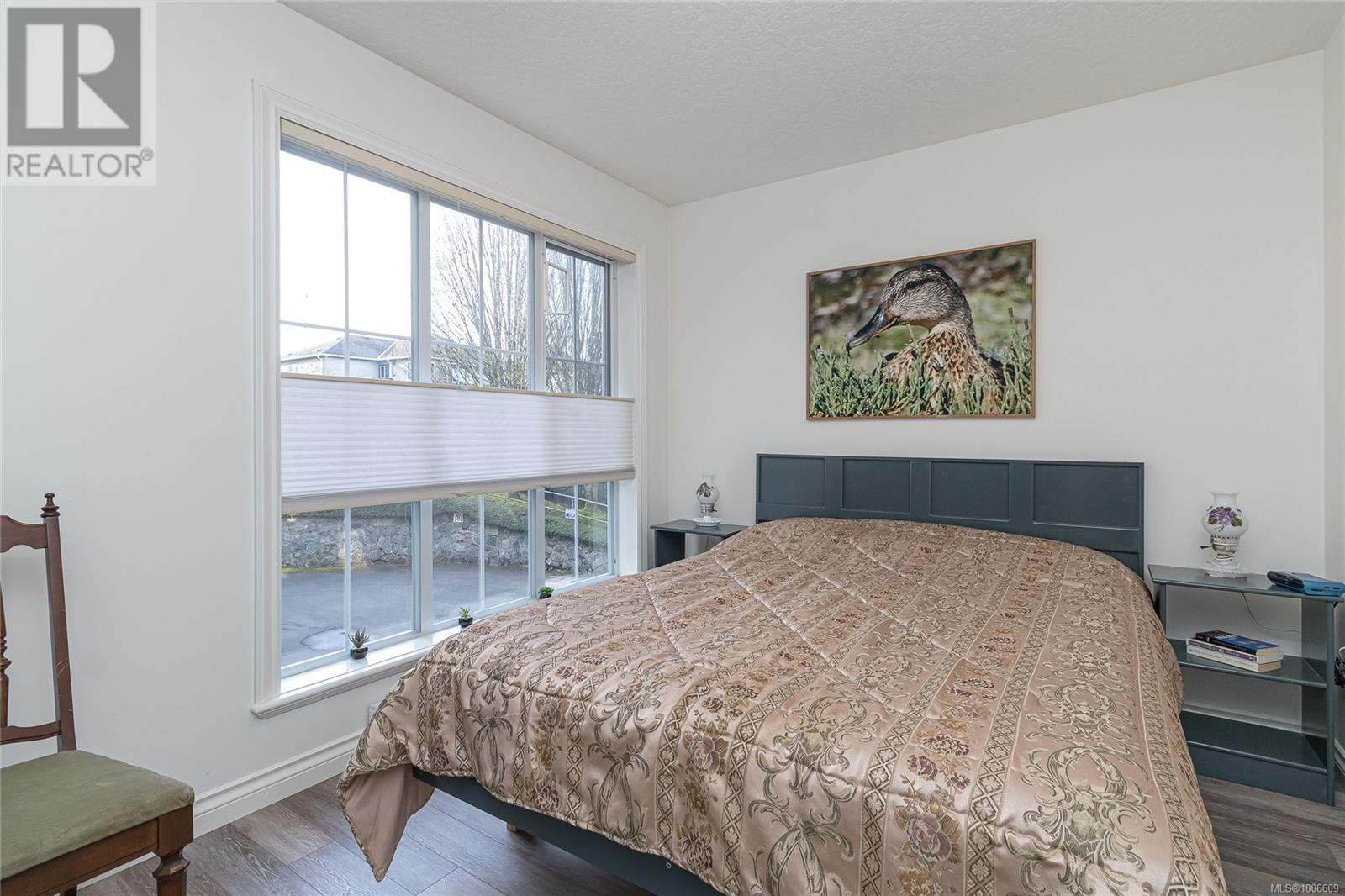#102 3133 TILLICUM RD - Image 14