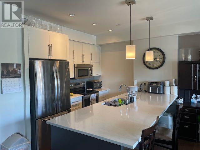 Single Family House for Sale in   Meredith Road NE Crescent Heights Calgary 