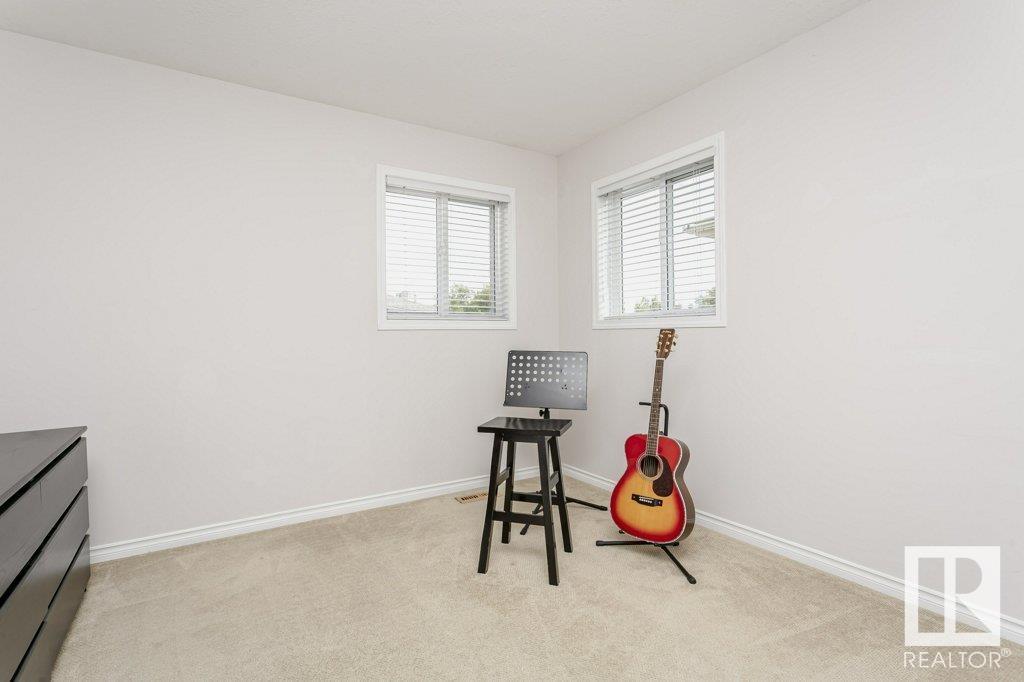 Photo 34 of 8818 Rowland Rd Nw, Edmonton AB