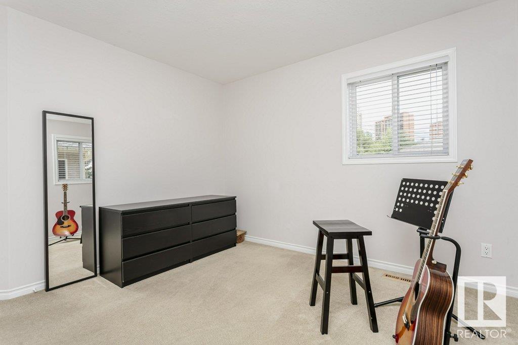Photo 35 of 8818 Rowland Rd Nw, Edmonton AB