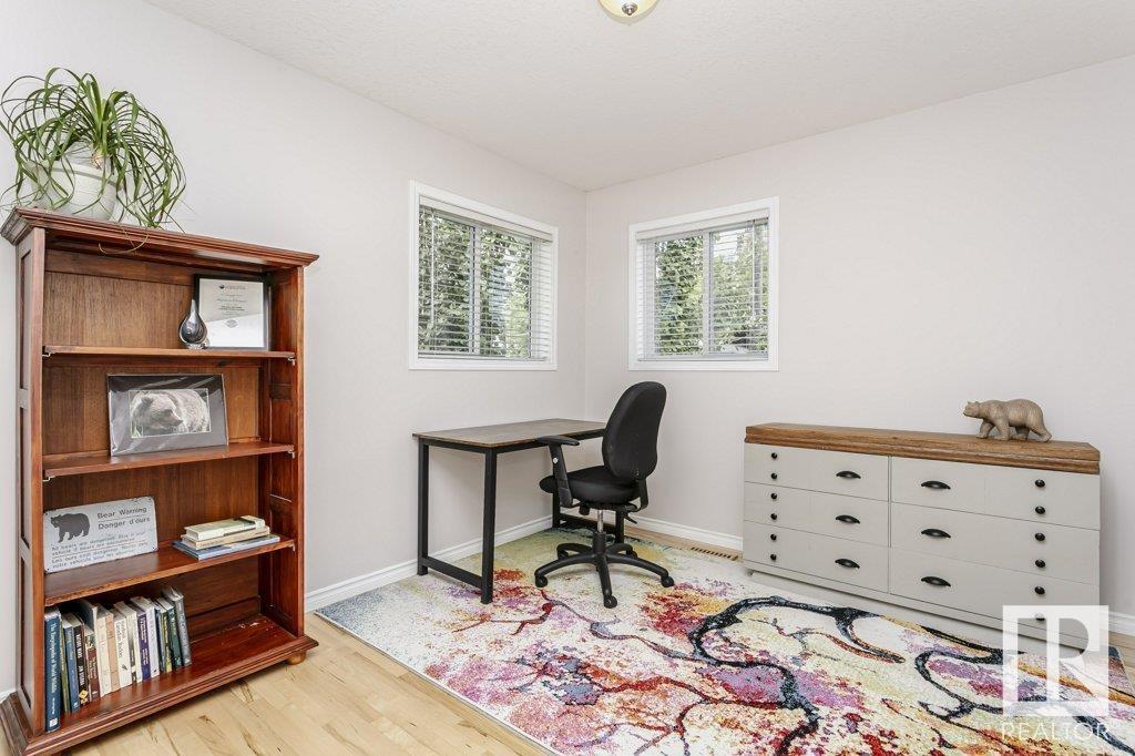 Photo 33 of 8818 Rowland Rd Nw, Edmonton AB