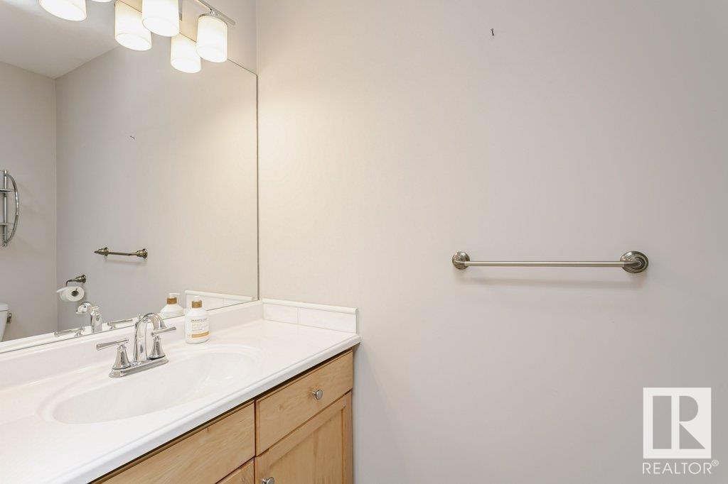 Photo 31 of 8818 Rowland Rd Nw, Edmonton AB