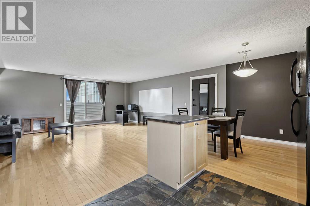 Single Family House for Sale in    Street NW St Andrews Heights Calgary 