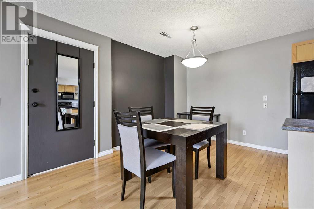 Single Family House for Sale in    Street NW St Andrews Heights Calgary 