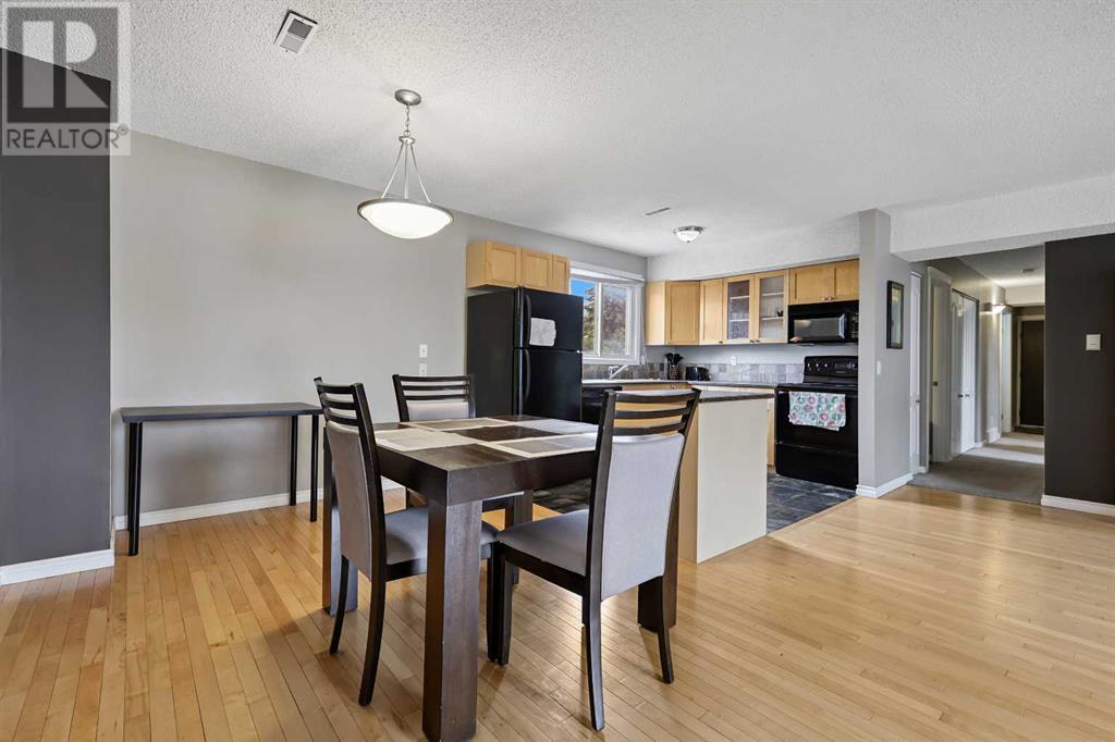 Single Family House for Sale in    Street NW St Andrews Heights Calgary 