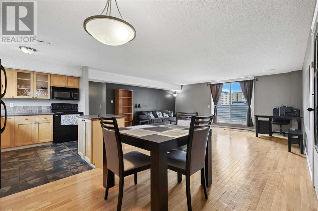 Single Family House for Sale in    Street NW St Andrews Heights Calgary 