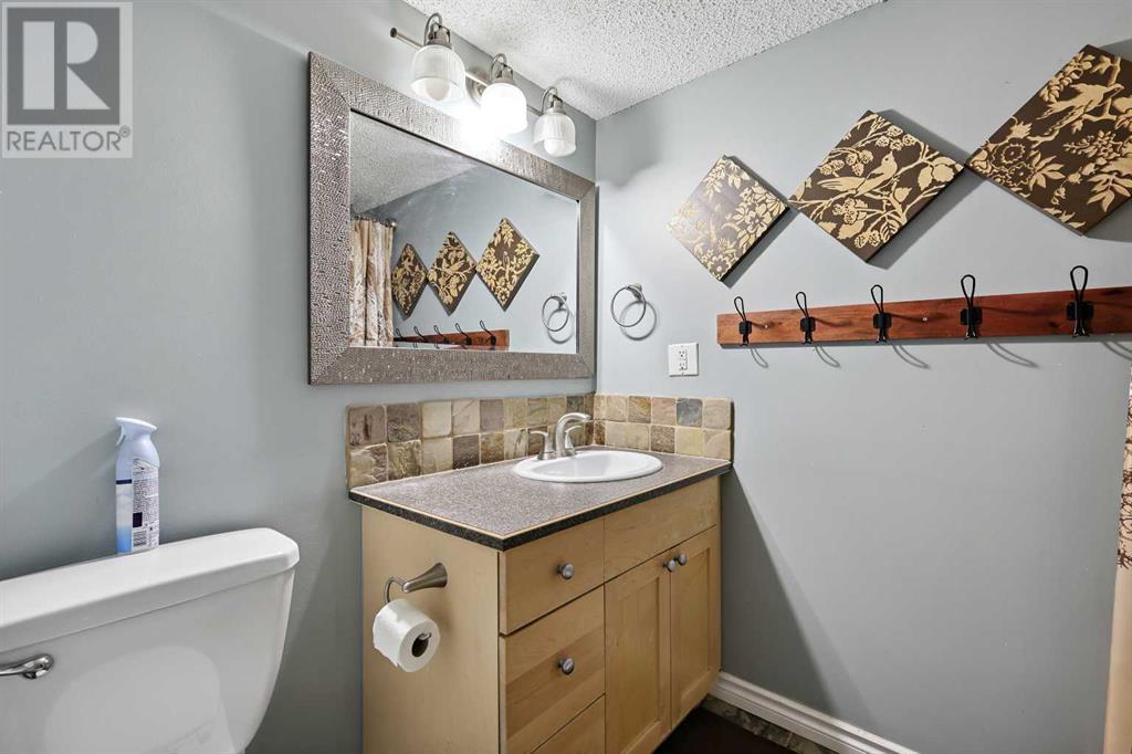 Single Family House for Sale in    Street NW St Andrews Heights Calgary 