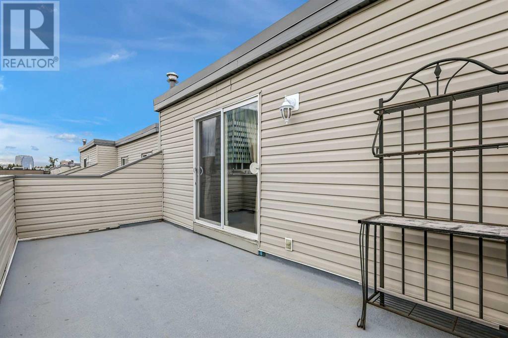 Single Family House for Sale in    Street NW St Andrews Heights Calgary 