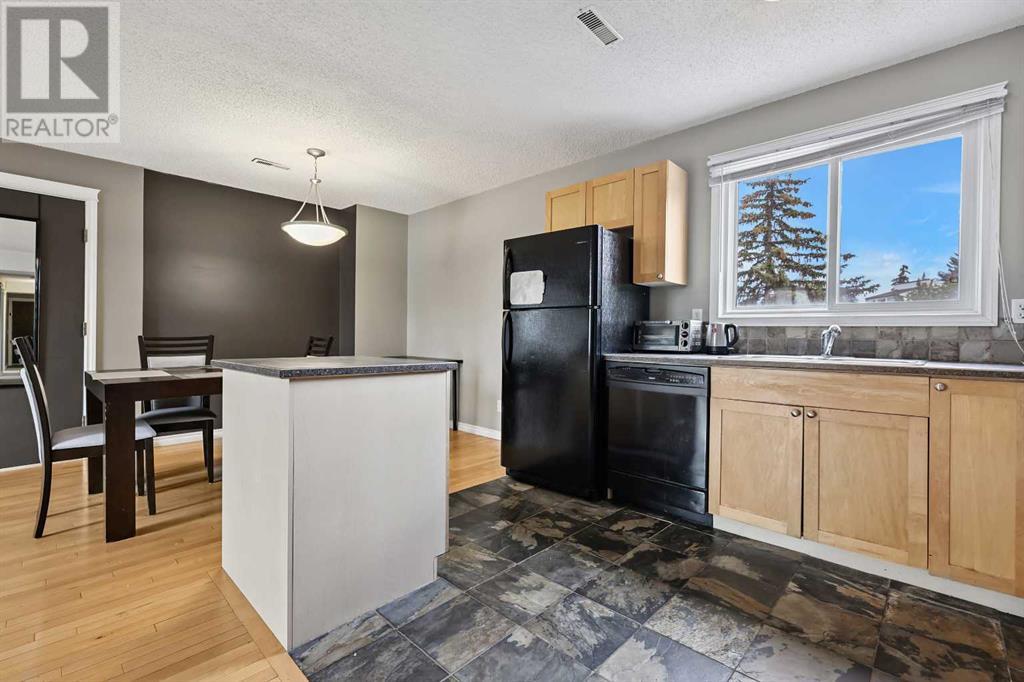 Single Family House for Sale in    Street NW St Andrews Heights Calgary 