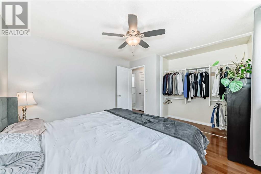 Single Family House Bi-level for Sale in  Shawcliffe Circle SW Shawnessy Calgary 