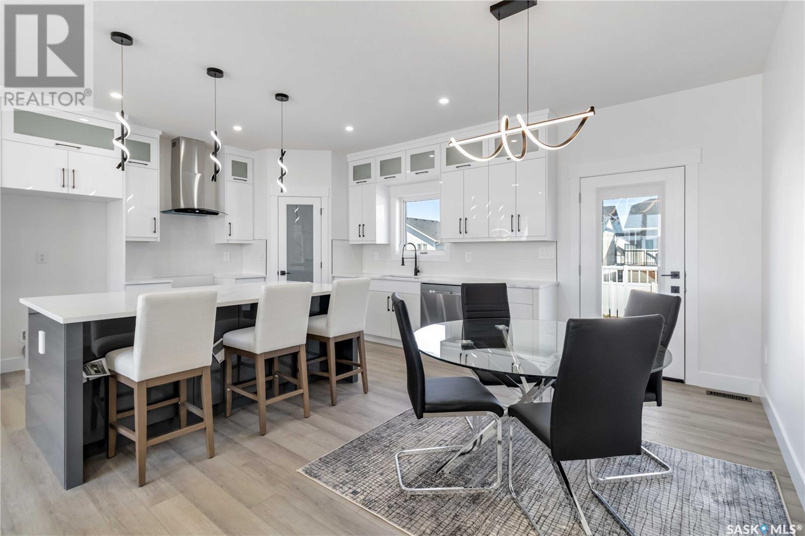 Photo 14 of 840 Ballesteros Crescent, Warman SK